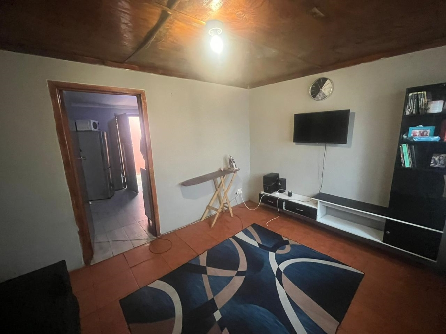 2 Bedroom Property for Sale in Kwazakhele Eastern Cape